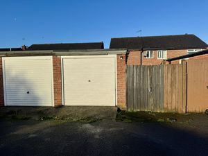 Photo 25- click for photo gallery